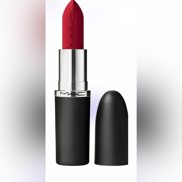 ❤️Free with purchase over $298 MAC Ruby Woo  Lipstick - Picture 1 of 3